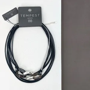 Chunky link feature leather necklace