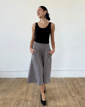 EDEN smocked capri pants in Circular Grey