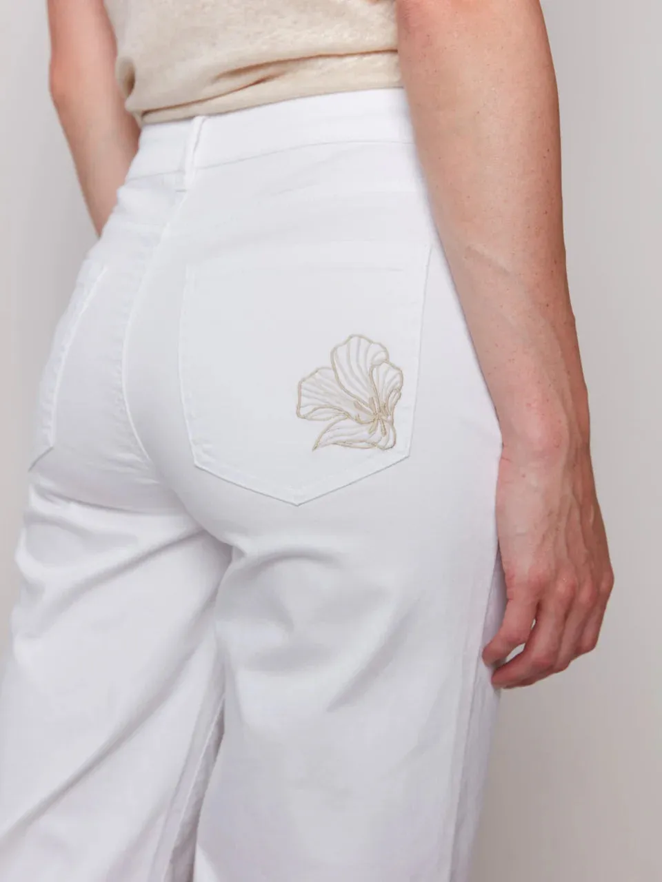 Embroidered Flower Crop Pant Blanc, White