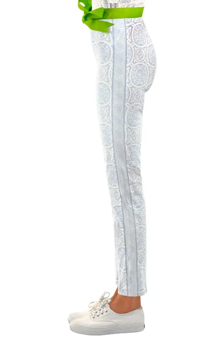 Gretchen Scott | GripeLess Pull On Pant | Women's | White/Periwinkle Sultan's Dining Room