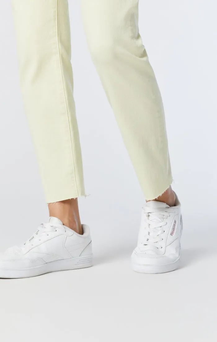 VIOLA STRAIGHT LEG JEANS IN TENDER YELLOW LA VINTAGE